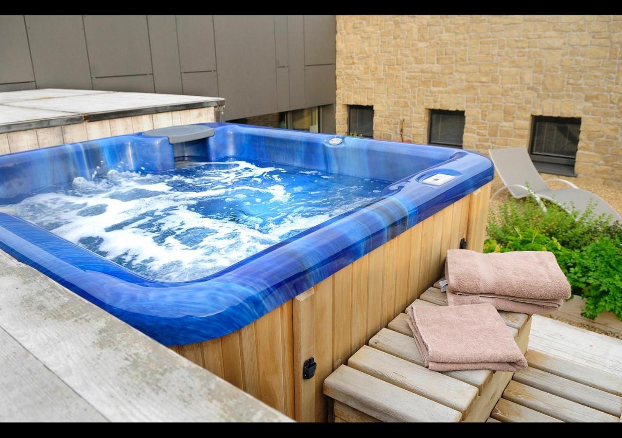 Bed and Breakfast Sur Le Tige Hamois Exterior foto